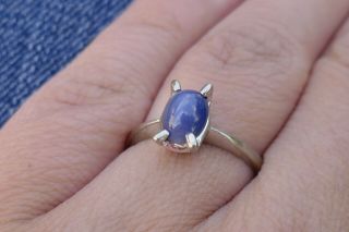 Vintage Ladies 10K White Gold Light Blue Star Sapphire Cabochon Ring - Size 8.  25 3