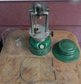 Vintage Coleman Lantern Model 639 Kerosene CP Rail dated 1/84 shape 2