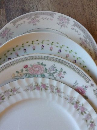 Vintage Set Of 4 Mismatched China Dinner Plates Pinks Purple Floral Roseswedding