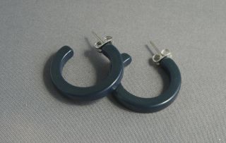 Small Pair Vintage Bakelite Earrings For Pierced Ears Dark Blue Color