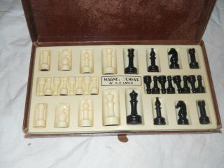 Vintage Magnetic Staunton Chess Set Weighted E.  S.  Lowe