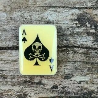 Vintage Military Us Armed Forces Vietnam Death Card Ace Of Spades Lapel Pin