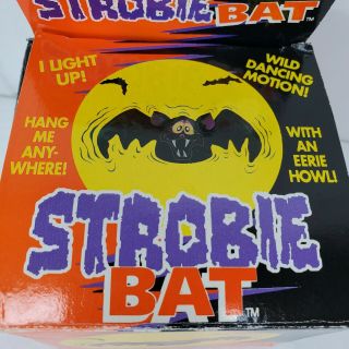 Vintage Halloween Trendmasters Strobie Bat Hanging Shaking Sounds Lights Box