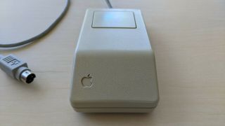 ADB G5431 Apple Desktop Bus Mouse for Macintosh Computer - Vintage 2