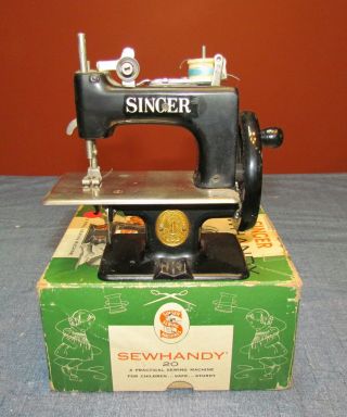 Antique 1951 Singer " Sewhandy " Model 20 Childs Sewing Machine W/ Box,