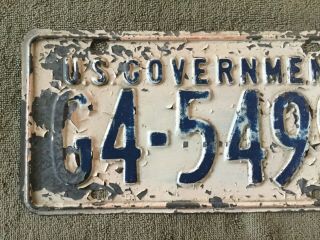 Vintage U.  S.  Government License Plate (G4 - 5499) 2