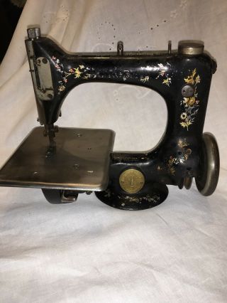 Antique Singer Sewing Machine 24 Sn D754446