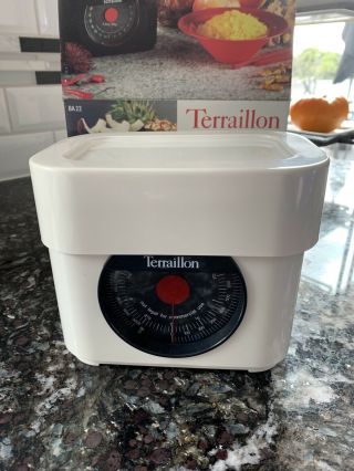 Vintage Terraillon Kitchen Scale 2.  2 Kg 5lb Ba22,  Beige