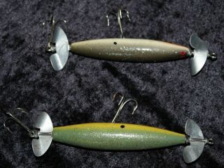 2 Vintage Wood Torpedo Fishing Lures Unbranded 5 1/2 Inch