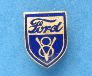 120 Ford V8 Car Auto Enamel Pin Badge