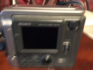 Vintage Sony Digital Mavica MVC - FD7 Still Camera 3.  5 Floppy Disc With Charger 3