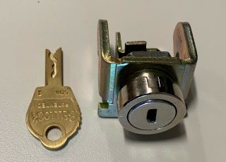 Duncan 60/76 Parking Meter Lock Assembly With Bell Lock Key