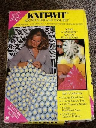 Vintage Knit Wit Kit - Complete.