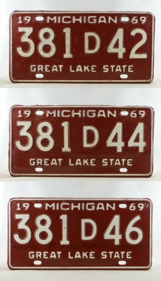 Set Of Three 1969 Michigan Dealer License Plates - Good,  Road Worn
