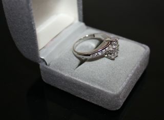 1972 Vintage 14k White Gold Ring w/ 12 diamonds Size 8 Total Diamond Wt 0.  25 3