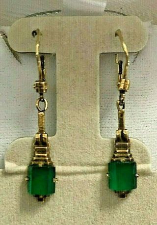 Antique Victorian 14 Karat Yellow Gold Green Agate Dangle Chandelier Earrings