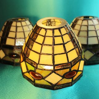 3 Vintage Quoizel Tiffany Style Stained Glass Lamp Shade Set - 6.  5 " X 4.  75 " Exc