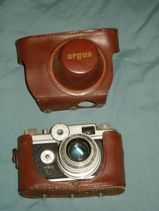 Vintage Argus C - Four 35 Mm Camera With F28 50mm Lense & Leather Case