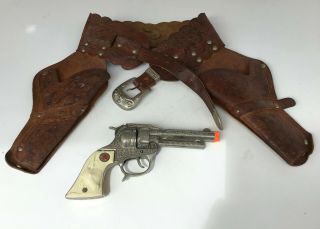 Vintage Hubley Texan Jr Cap Gun Six Shooter With Leather Double Holsters