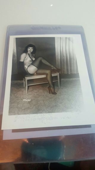 Bettie Page Pin - Up Photo From Vintage Irving Klaw Negative 8634