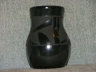 Vintage Santa Clara Pueblo Blackware Textured Vase signed Isabel Naranjo Pottery 2