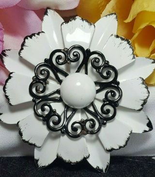 Vintage Estate Silver Metal Black And White Flower Heart Brooch Pin