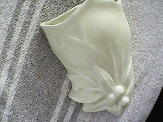 Vintage Mccoy Soft Pastel Yellow Flower & Berry Wall Pocket
