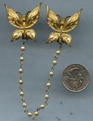 Vintage Gold Tone Butterfly Pearl Sweater Clip P250