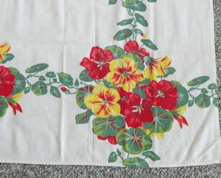Vtg Tablecloth 48 x 50.  5 Nasturtiums Flowers Red Yellow Green 2
