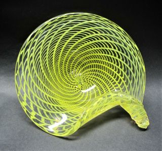 Gorgeous Mid - Century Murano " Optic Swirl " Art Glass Bowl C.  1960s Italian