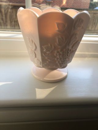 Vintage Napco 2250 Shell Pink Milk Glass Pedestal Vase/planter Grapes & Leaves