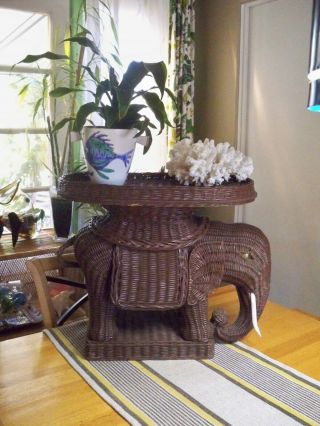 Vintage Brown Wicker Elephant Accent Table Plant Stand W Removable Tray