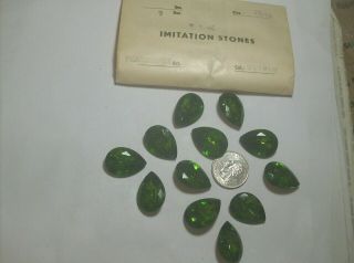 12 Olivin Pointed Back Glass Rhinestones - - 1930,  S - - - B - - - Vintage