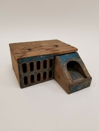 Antique Primitive Wood &tin Box Live Mouse Trap With Paint