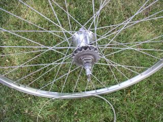 Vintage 70`s ??Schwinn Approved Bicycle Wheels Rim 26” Rear 3 Speed COMPLETE 3