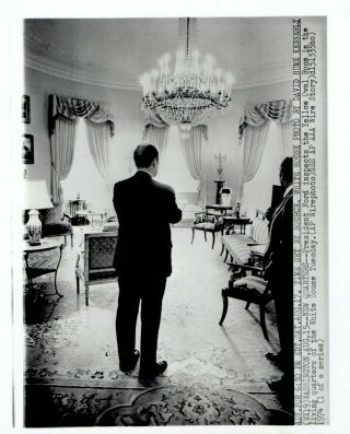 1974 Vintage Photo By David Hume Kennerly President Ford Poses At White House