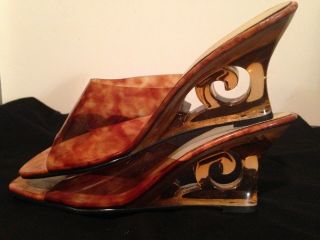 Very Cool Vintage Annie Plastic Shoes With Carved Heel