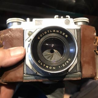 Vintage Voigtlander Prominent Synchro - Compur 35 Mm Camera Ultron 1:2/50 Lens