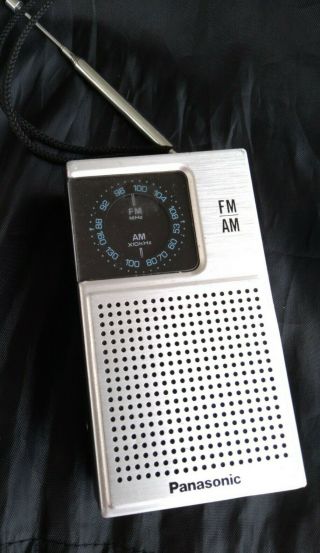 1970s Vintage Panasonic Rf - 506 Fm - Am Portable Radio Great