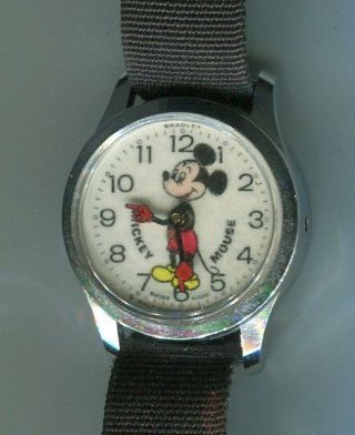 Vintage Walt Disney Bradley Swiss Made Mickey Mouse Moving Arms Wrist Watch