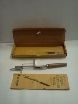 Vintage Rug Crafters Speed Tufting Tool Set (incomplete) - Box