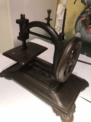 19th Century Antique Cast Iron Hand Crank Sewing Machine Scarce,  Willcox & Gibb