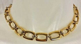 Vintage Trifari Classic Gold Tone Link Collar Necklace