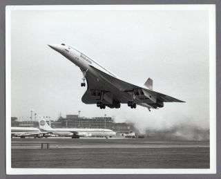 British Airways Concorde Take Off Large Vintage Ba Airline Photo 760245