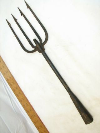 Antique 4 - Tine Fish Eel Frog Gig Tool Spear Hand Forged Fishing Fork Head Iron