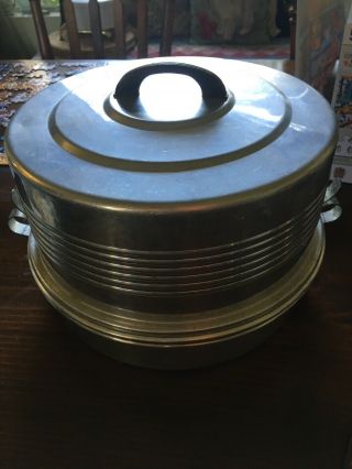 Vintage 11 " Regal Ware Double Aluminum Covered Cake Carrier Locking Lid
