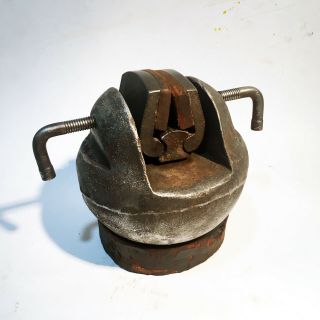 Antique Cast Iron Engraving Block Ball Vise 5 "