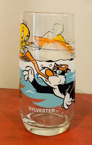Vintage Sylvester,  Granny & Tweety Bird Looney Tunes Drinking Glass 1979 Pepsi
