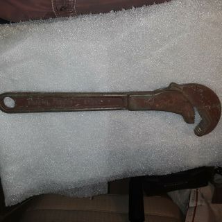 Vintage Reed Mfg.  Co.  MW1 - 1/4,  32mm spring loaded jaw grip wrench 3