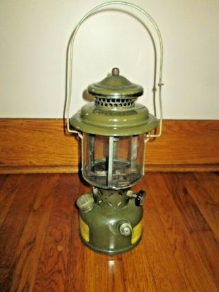 Vintage 1952 Coleman Lantern U.  S.  Army Military Gasoline Leaded Fuel Pyrex Globe